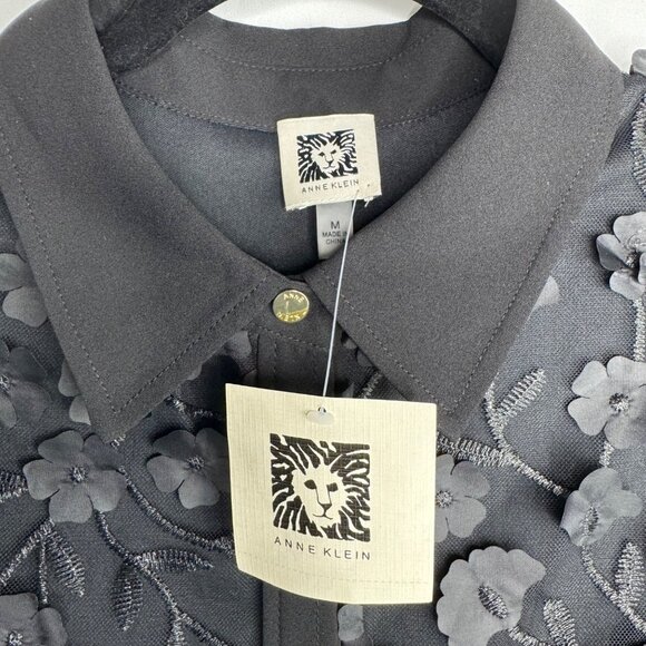 NWT Anne Klein Black‎ 3D Floral Sheer Blouse Size Medium Whimsigoth Maximalist - Picture 2 of 8